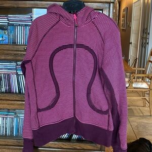 LULULEMON Bright Pink/Maroon Hoodie Fleece Inside Long Arms Thumbholes Size 10